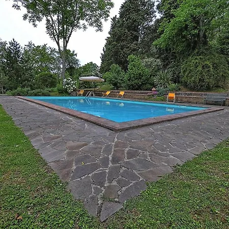 Sleeps 4 *