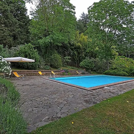 Sleeps 4