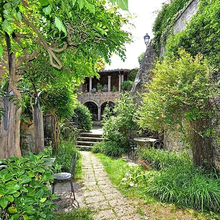 Sleeps 4 Centeno