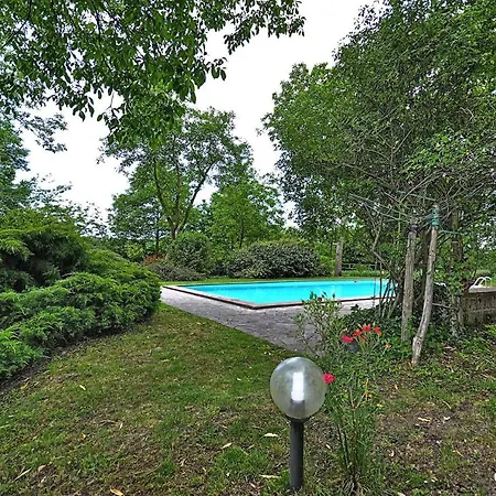 Appartement Sleeps 4 *